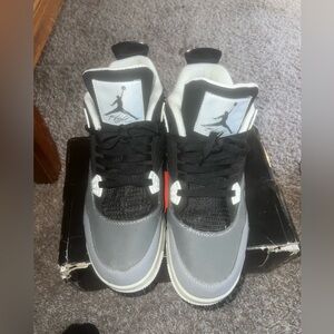 Air jordan retro 4’s “fear”